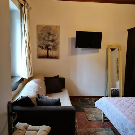 Effrosini Stonehouse Center *