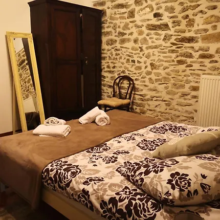 Effrosini Stonehouse Center Portariá